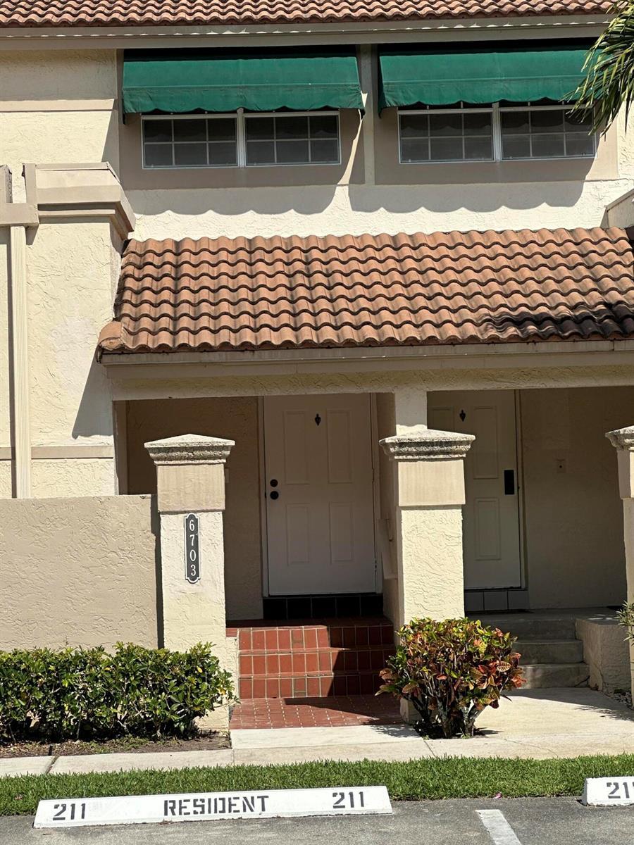 6703 Via Regina, Boca Raton FL 33433 photo 2