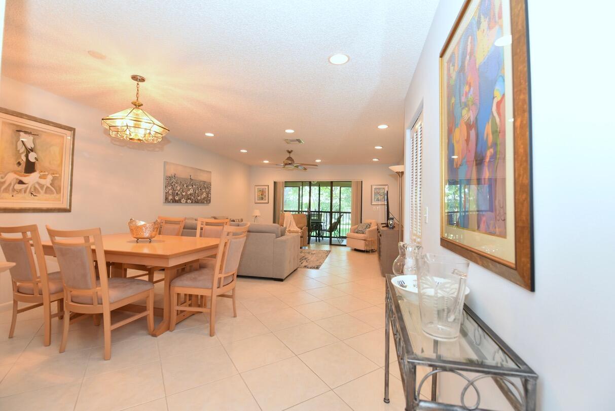 17 E Stratford Dr Drive E # F, Boynton Beach FL 33436 photo 2