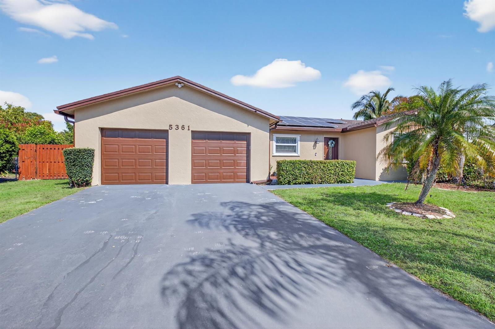 5361 NW 30th Court, Margate FL 33063 photo 2