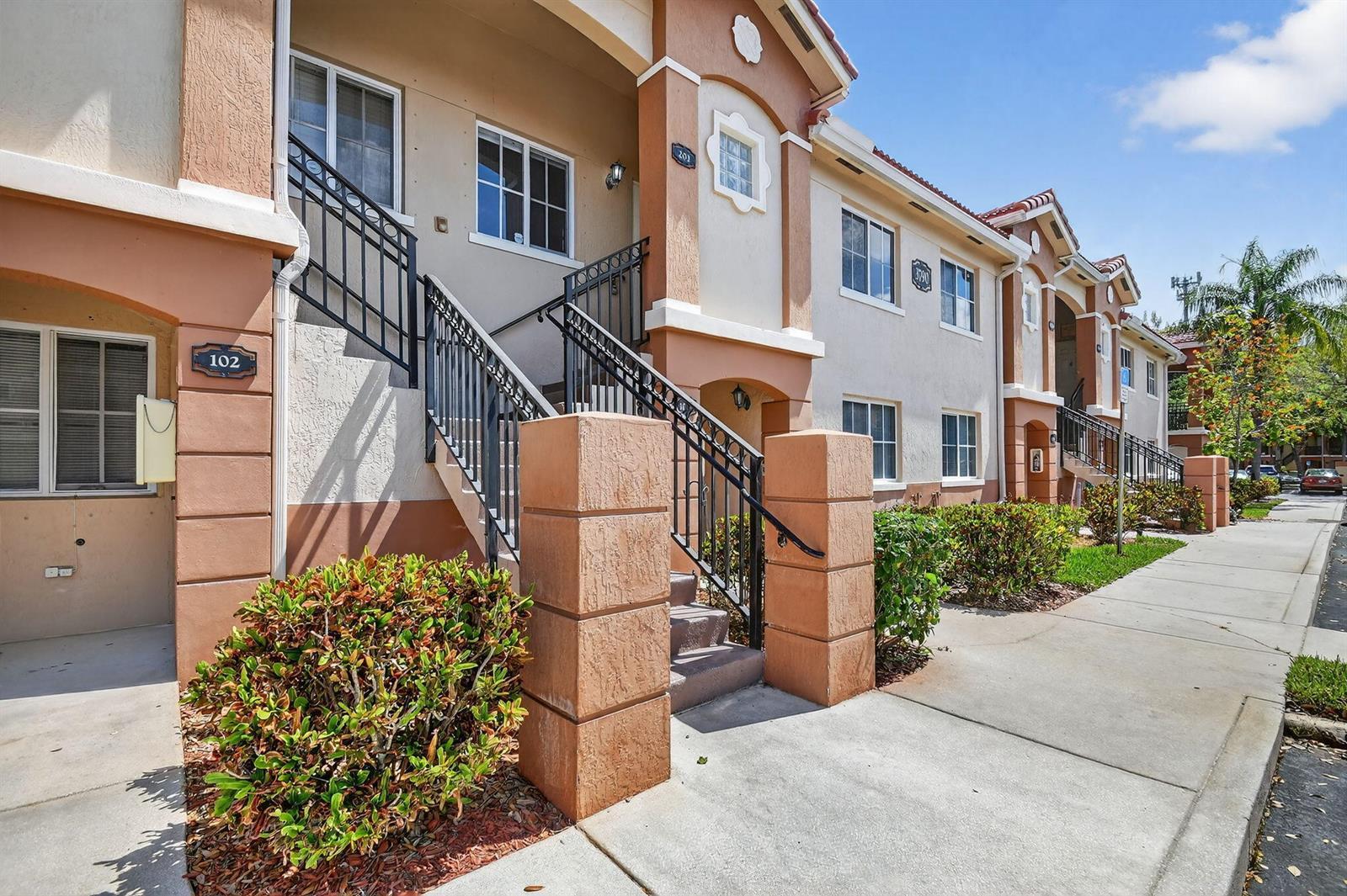 3790 N Jog Road # 203, West Palm Beach FL 33411 photo 3