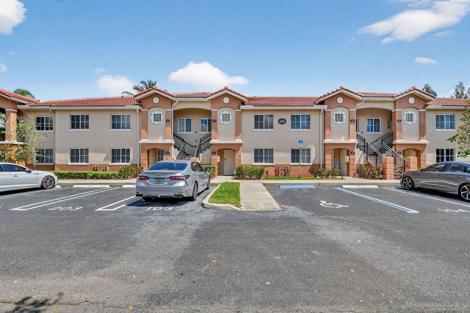 3790 N Jog Road # 203, West Palm Beach FL 33411