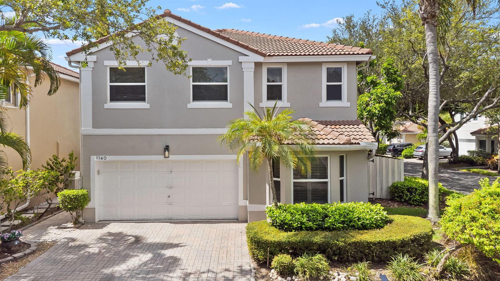 1140 Linden Street, Hollywood FL 33019 photo 2