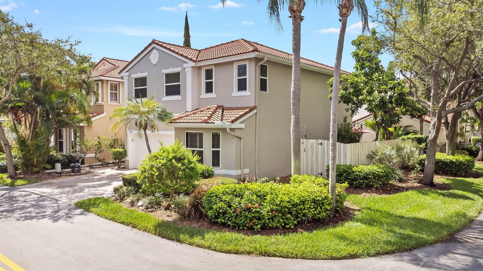 1140 Linden Street, Hollywood FL 33019