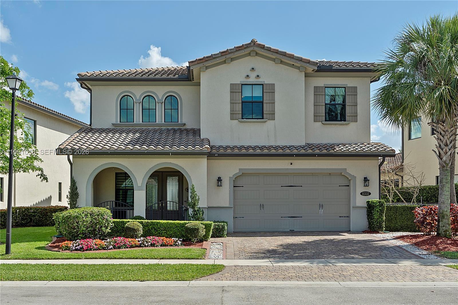 11332 SW 12th St, Pembroke Pines FL 33025 photo 2