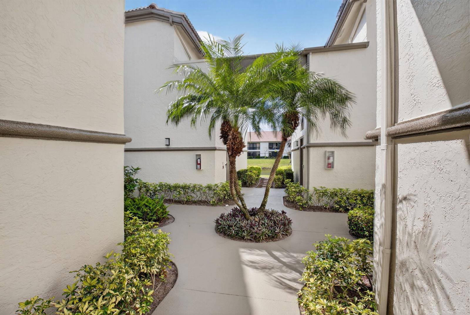 5226 Europa Drive # H, Boynton Beach FL 33437 photo 3