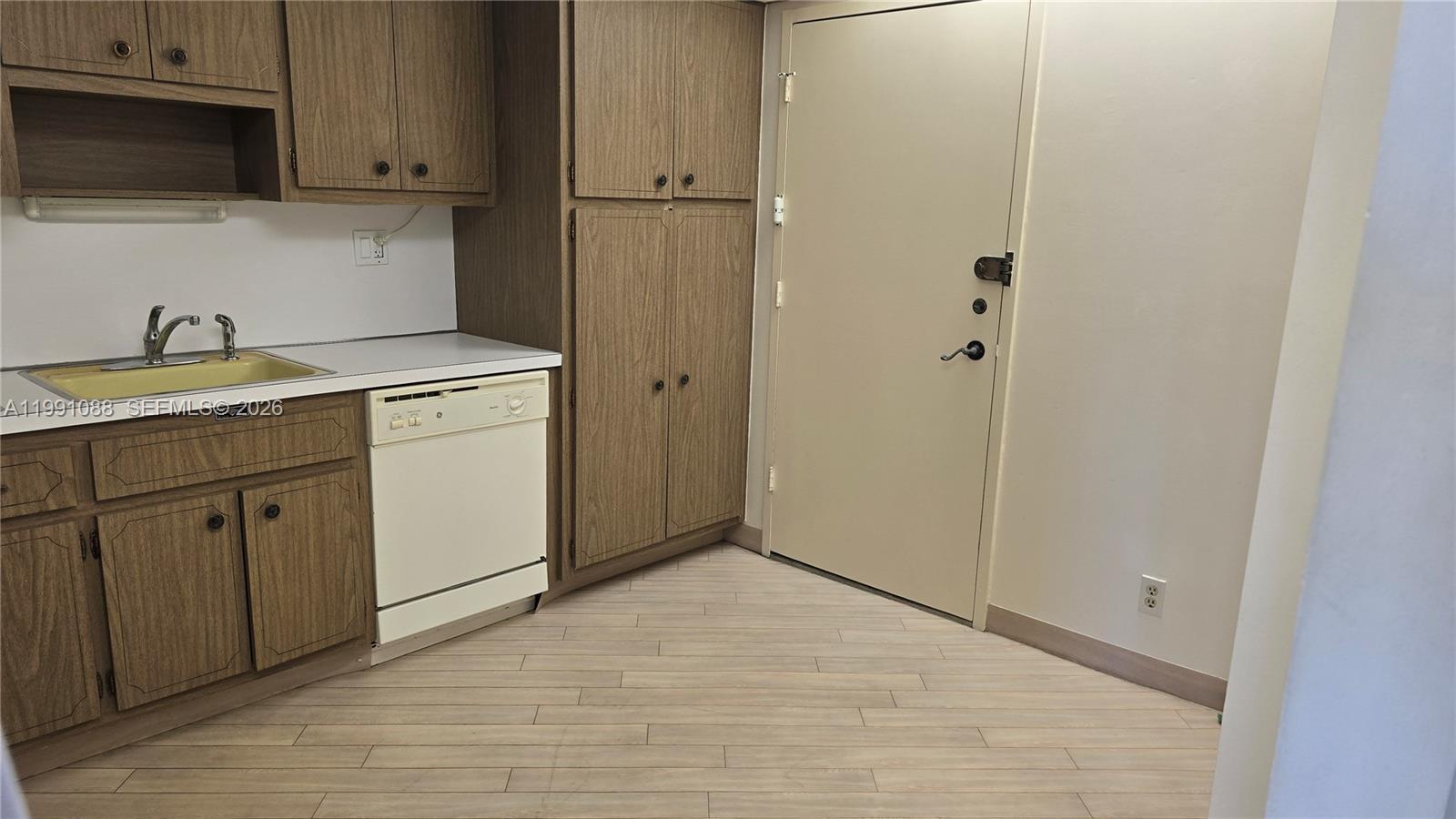 1600 S Ocean Dr # 15J, Hollywood FL 33019 photo 4