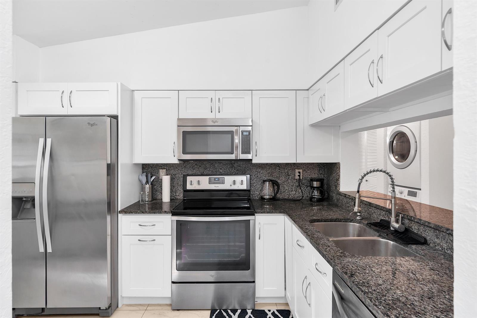 3139 Millwood Terrace # 230, Boca Raton FL 33431