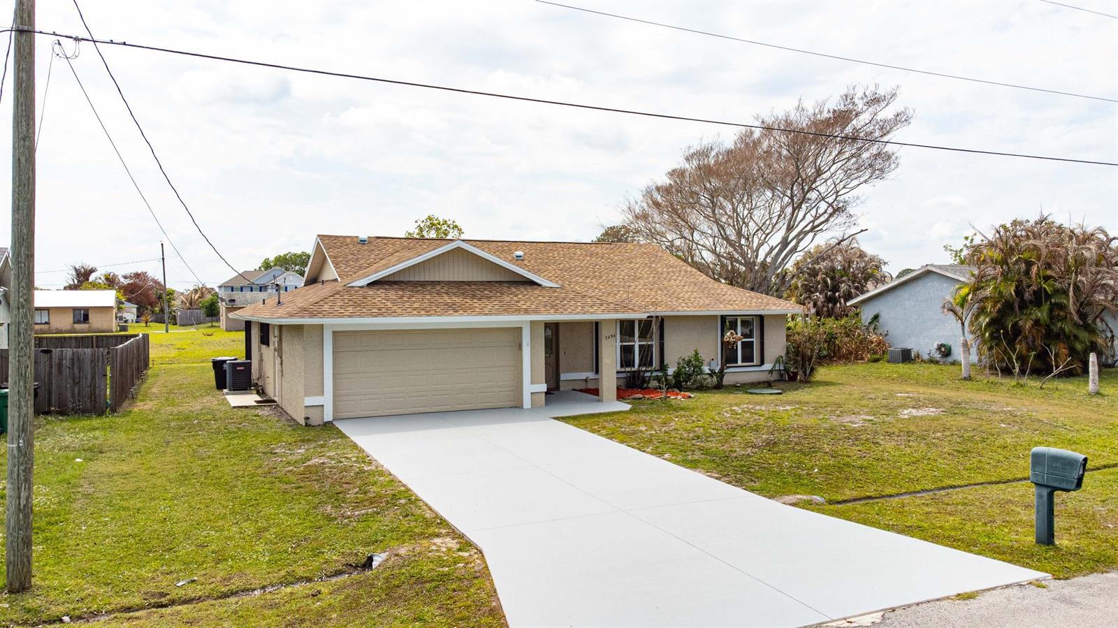 2456 SE Trail Avenue, Port St. Lucie FL 34952