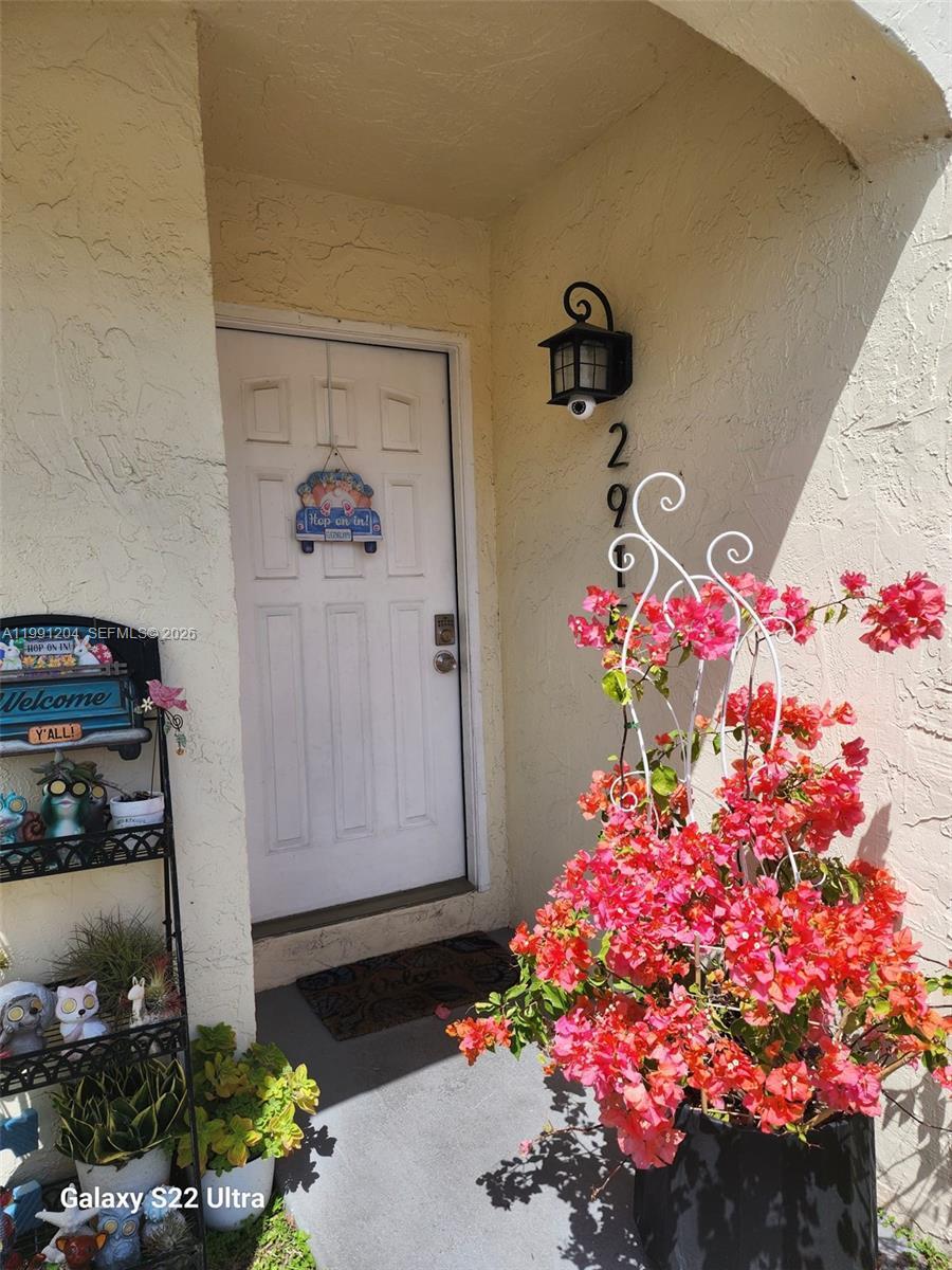 2915 San Remo Cir, Homestead FL 33035