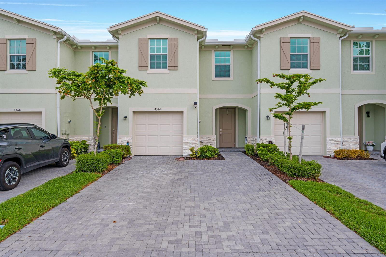 4370 Pond Lily Lane, Lake Worth FL 33467