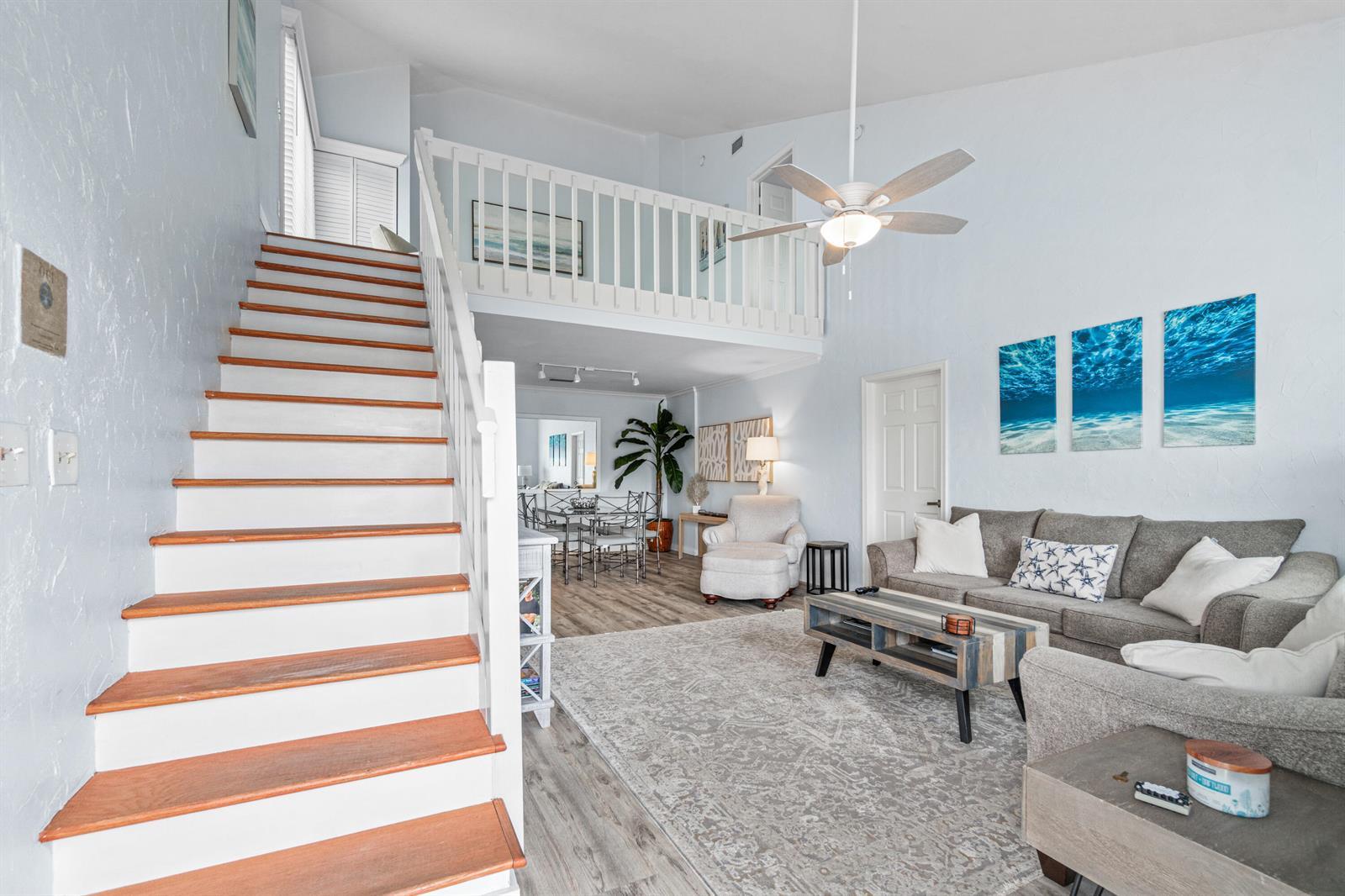 470 Bella Vista Court N, Jupiter FL 33477 photo 2
