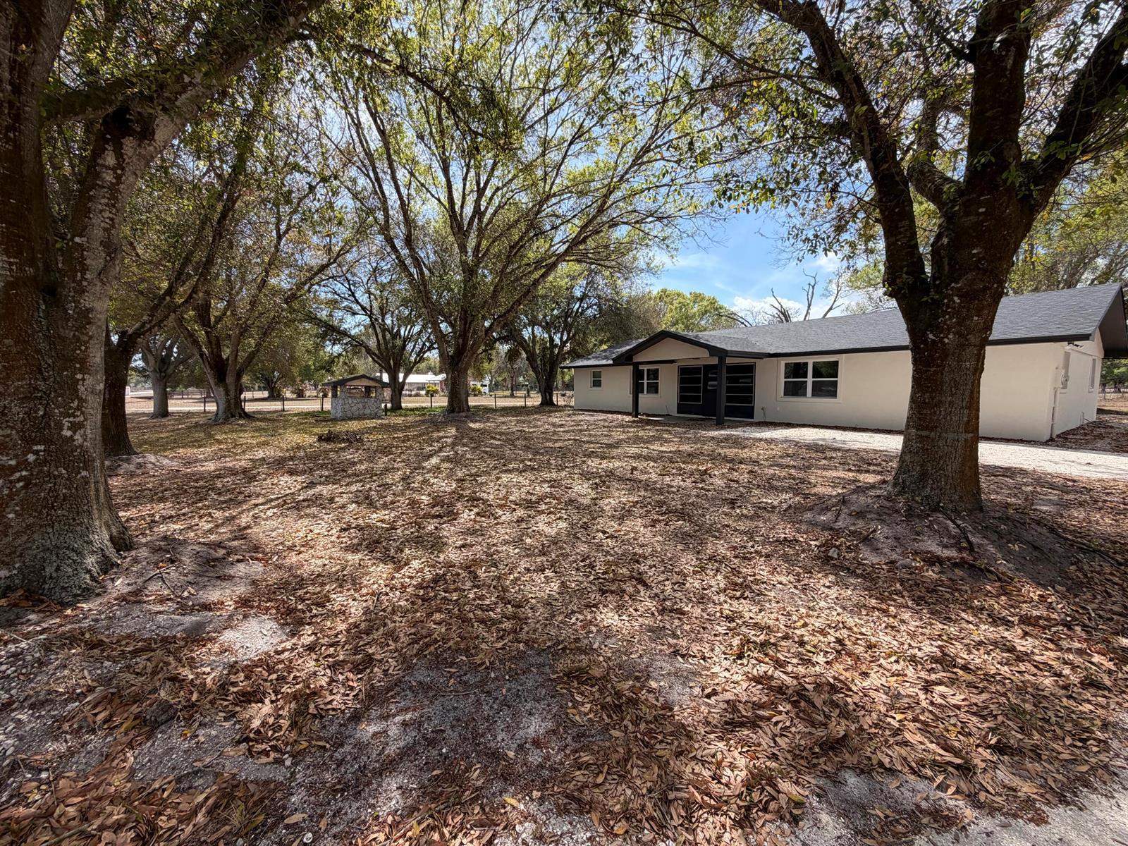 311 SW 67th Drive, Okeechobee FL 34974 photo 2