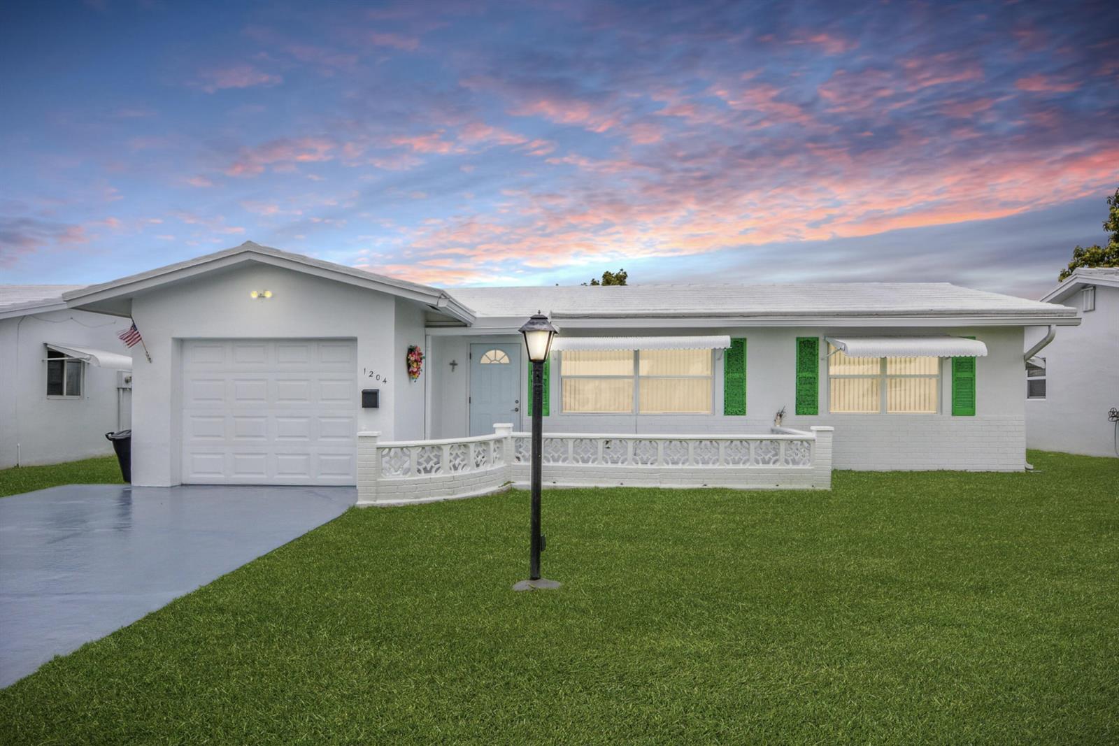 1204 SW 24th Street, Boynton Beach FL 33426 photo 2
