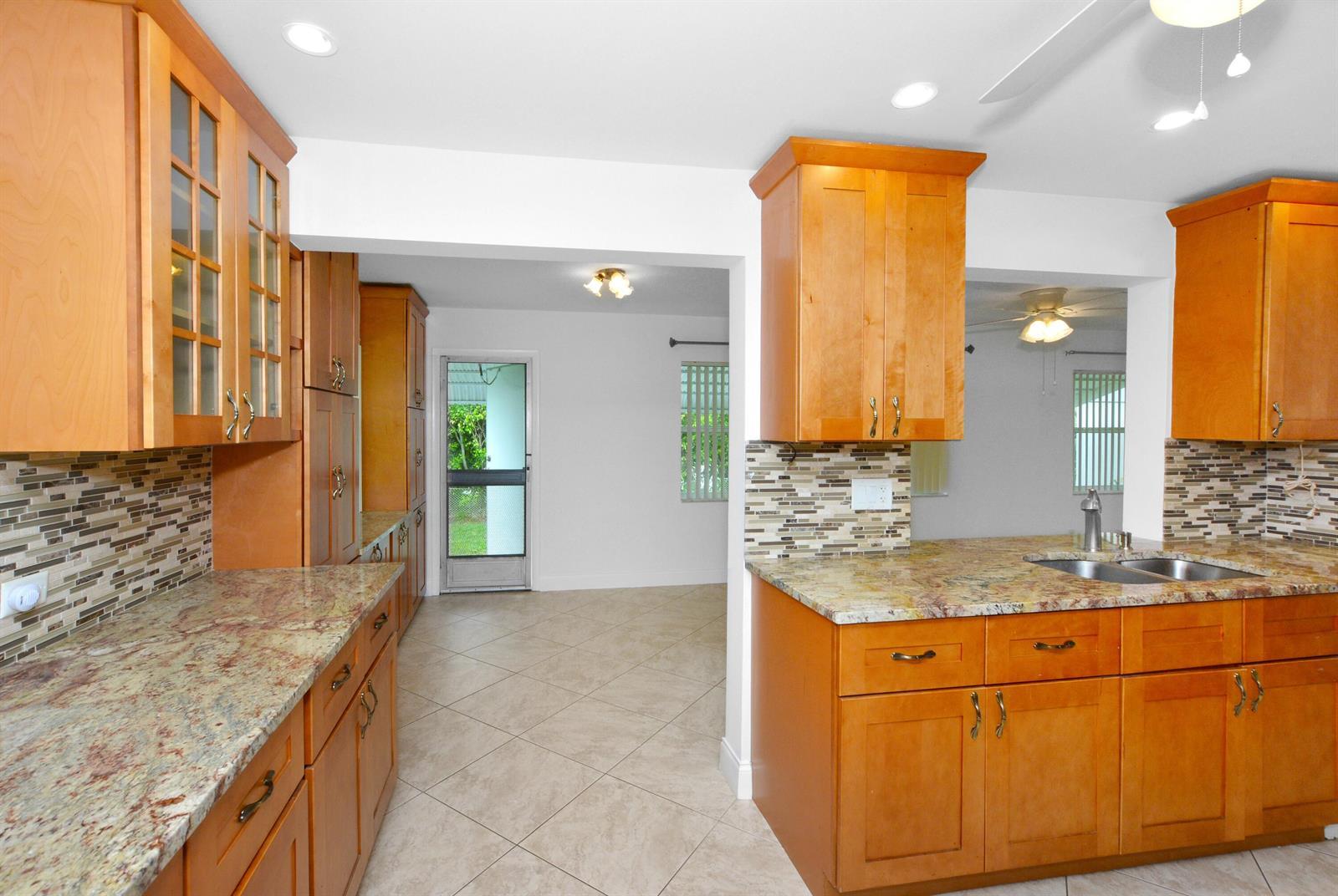 1204 SW 24th Street, Boynton Beach FL 33426 photo 5