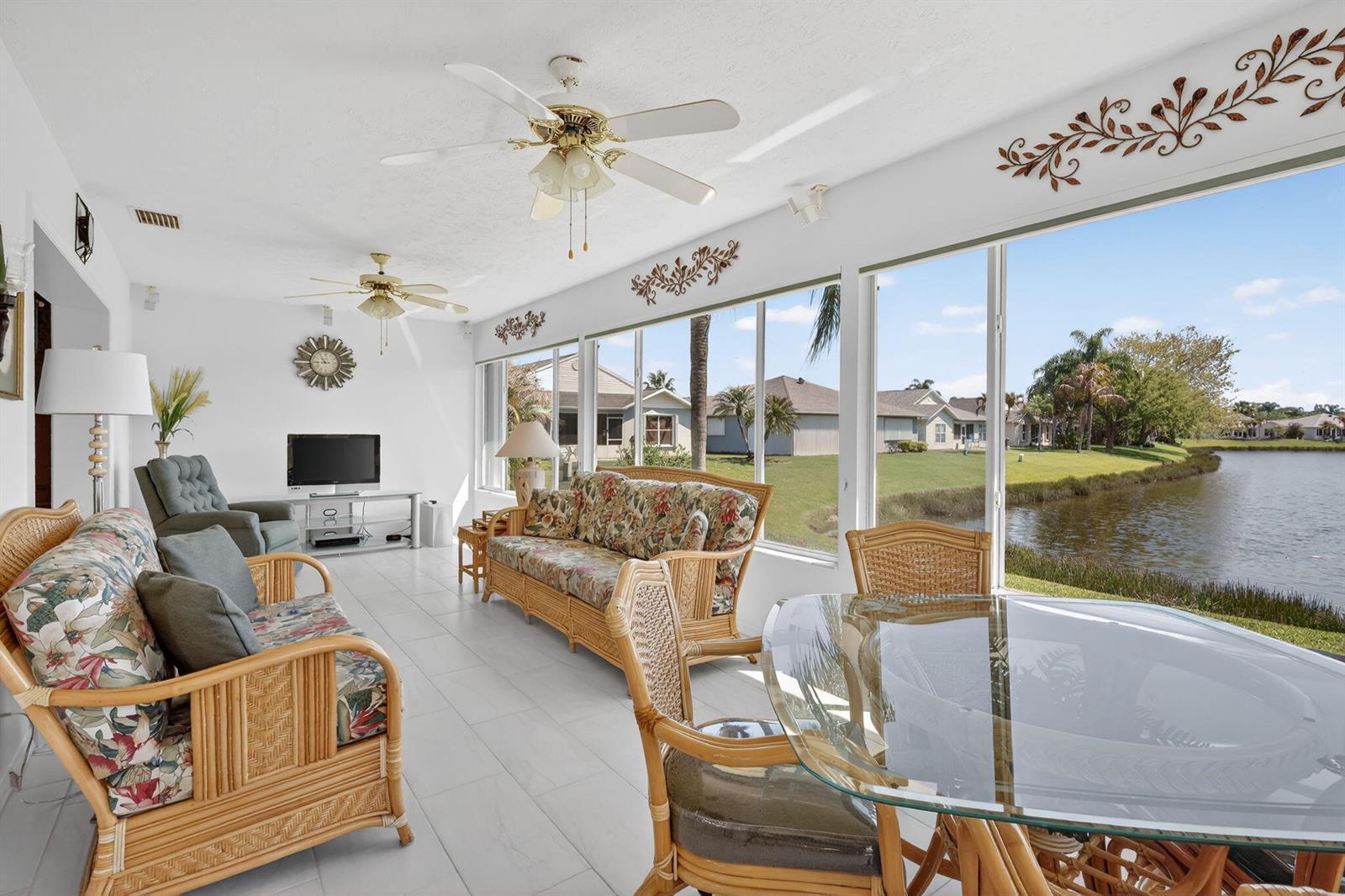 5936 Alexandria Circle, Fort Pierce FL 34982 photo 2