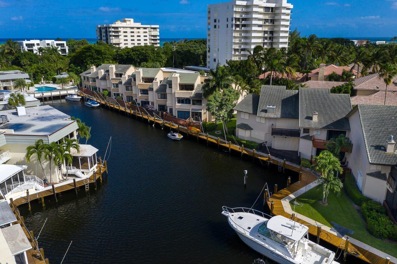 1127 Boca Cove Lane, Highland Beach FL 33487