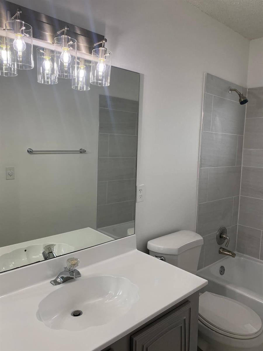 2625 W Emory Dr Drive W # F, West Palm Beach FL 33415 photo 2