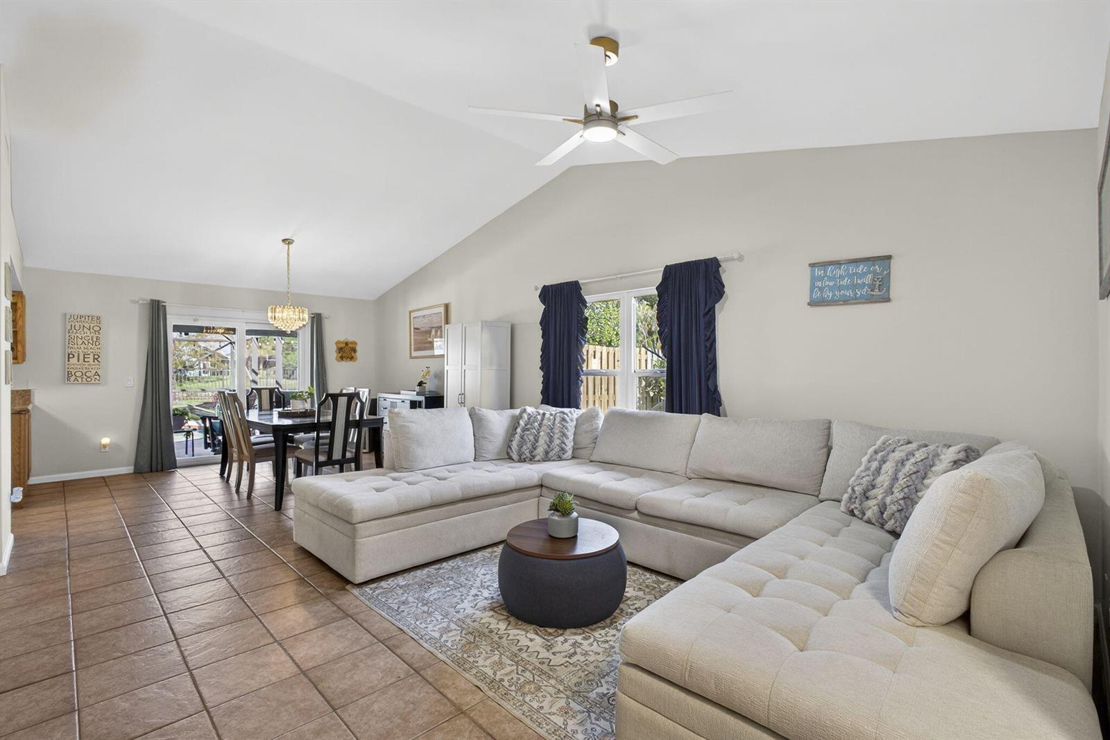 132 Parkwood Drive, Royal Palm Beach FL 33411 photo 5