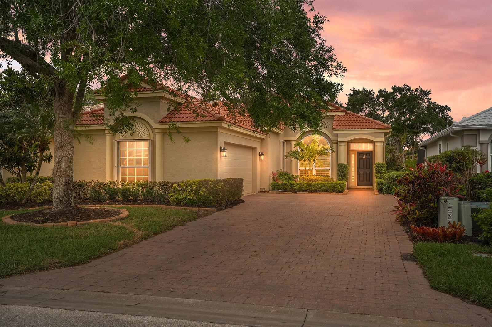 4626 NW Wandering Oak Court, Jensen Beach FL 34957