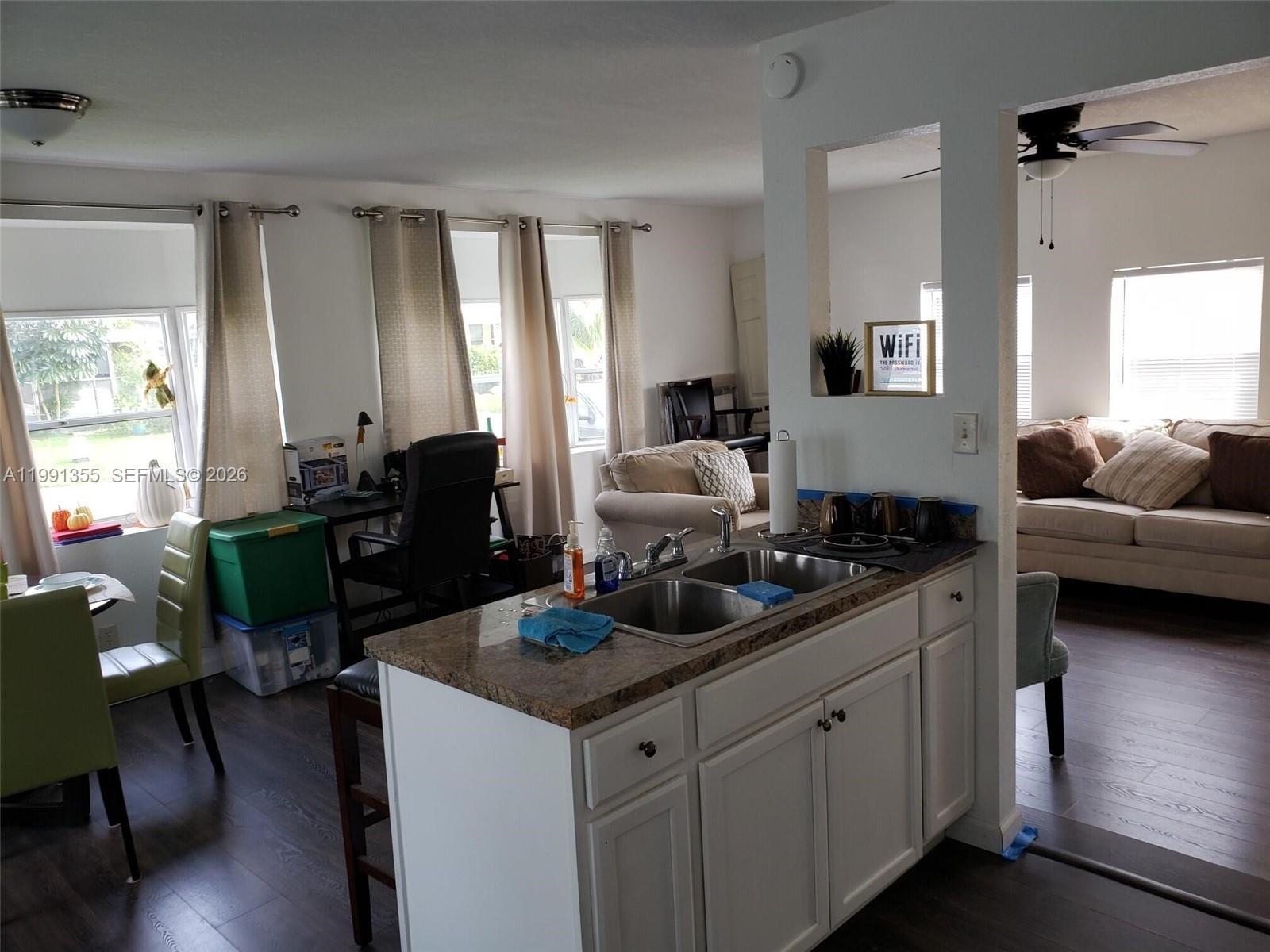 21730 NW 8th Ct, Pembroke Pines FL 33029 photo 4