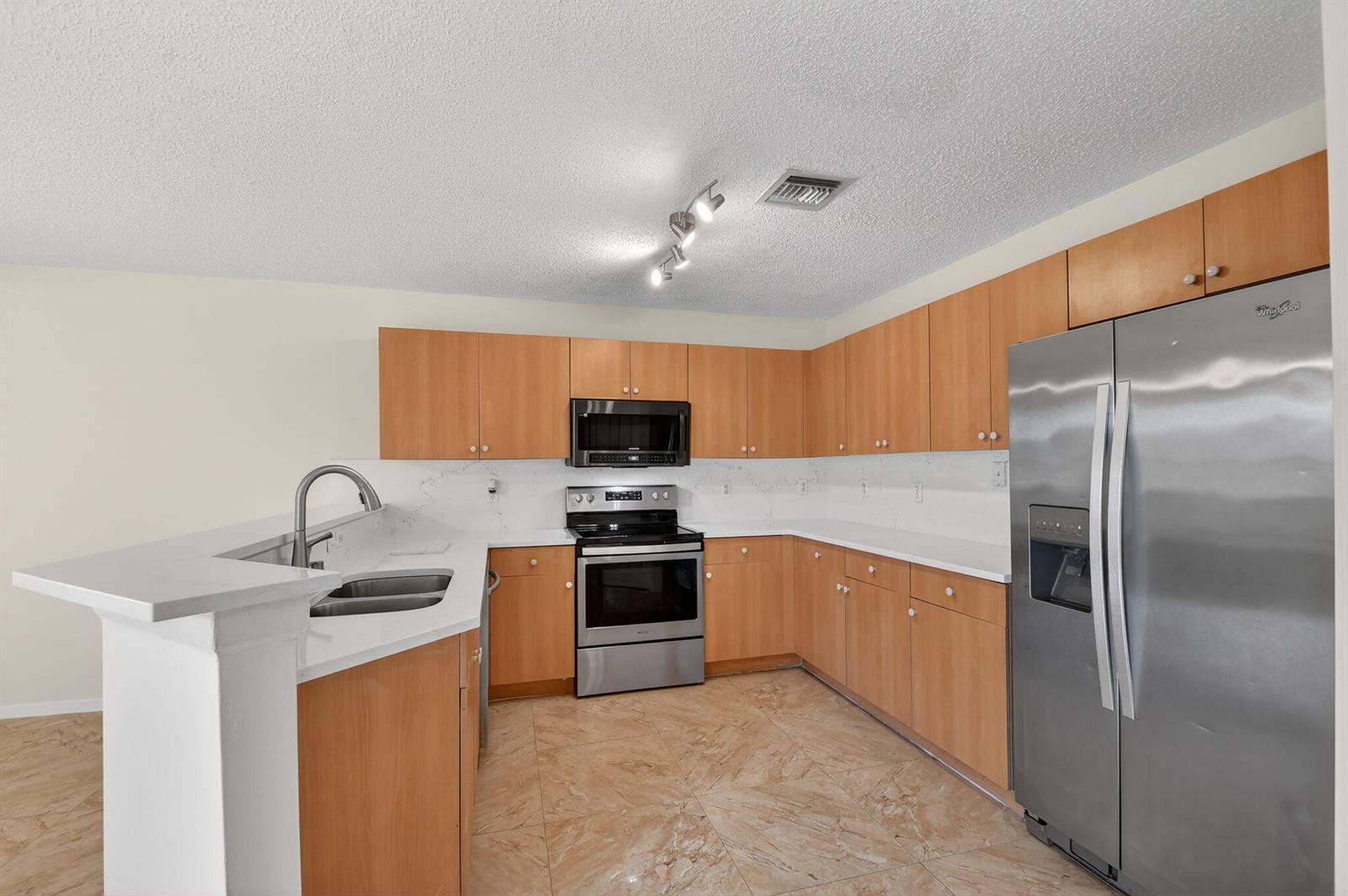 738 Perdido Heights Drive, West Palm Beach FL 33413 photo 5