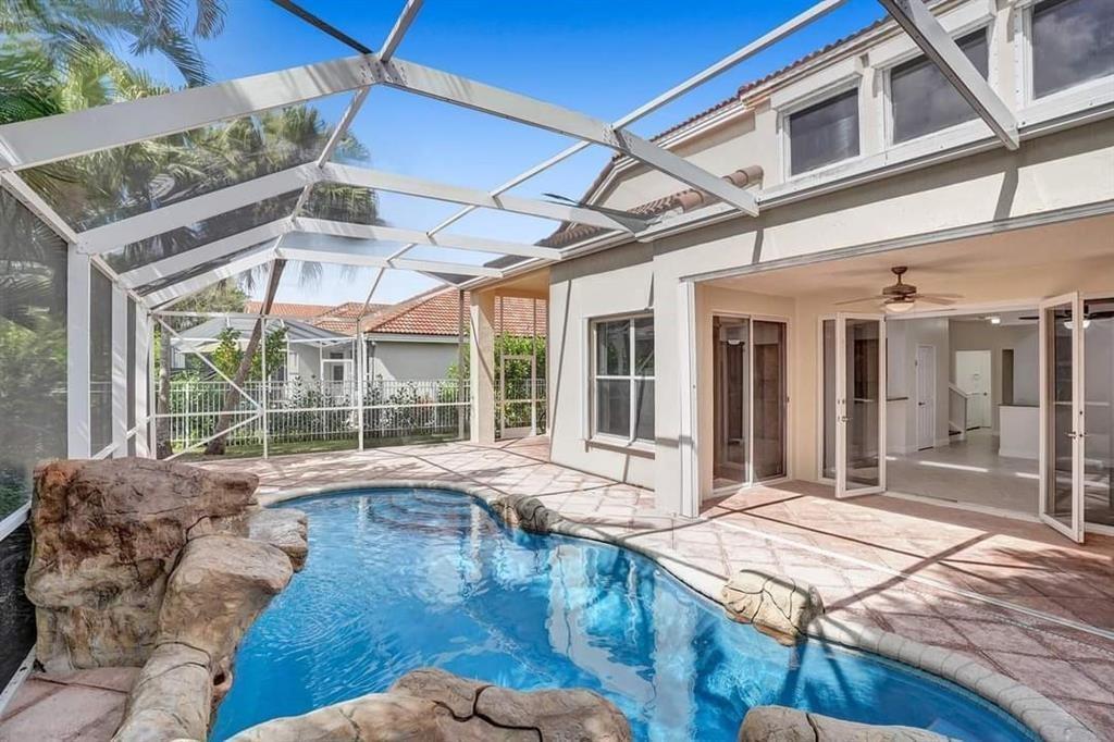 11032 Boston Drive, Hollywood FL 33026 photo 2
