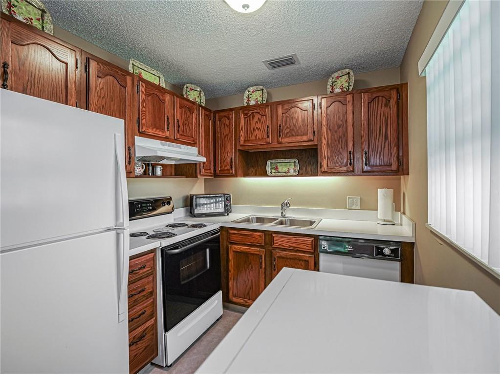 35 Vista Gardens Trail # 205, Vero Beach FL 32962 photo 4