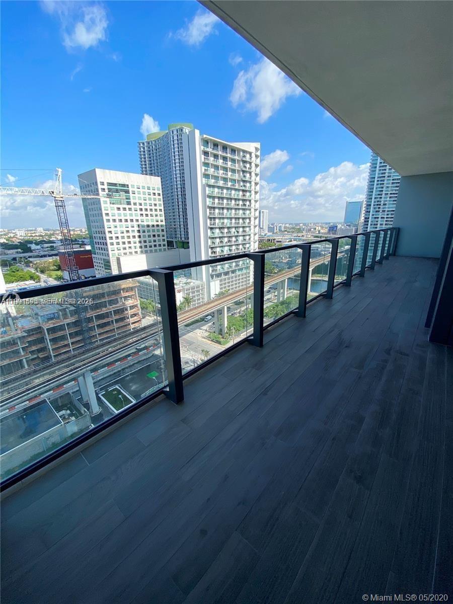 88 SW 7th St # 1404, Miami FL 33130