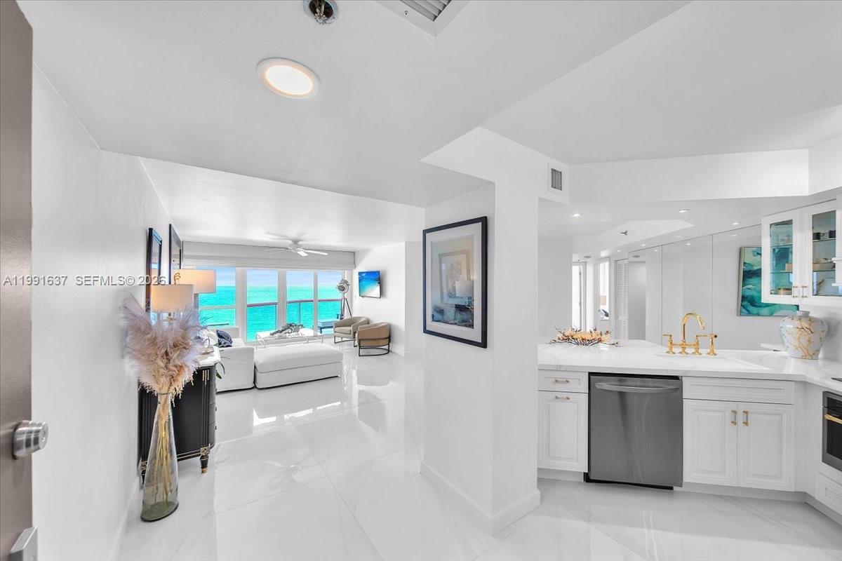 6767 Collins Ave # 1110, Miami Beach FL 33141 photo 4