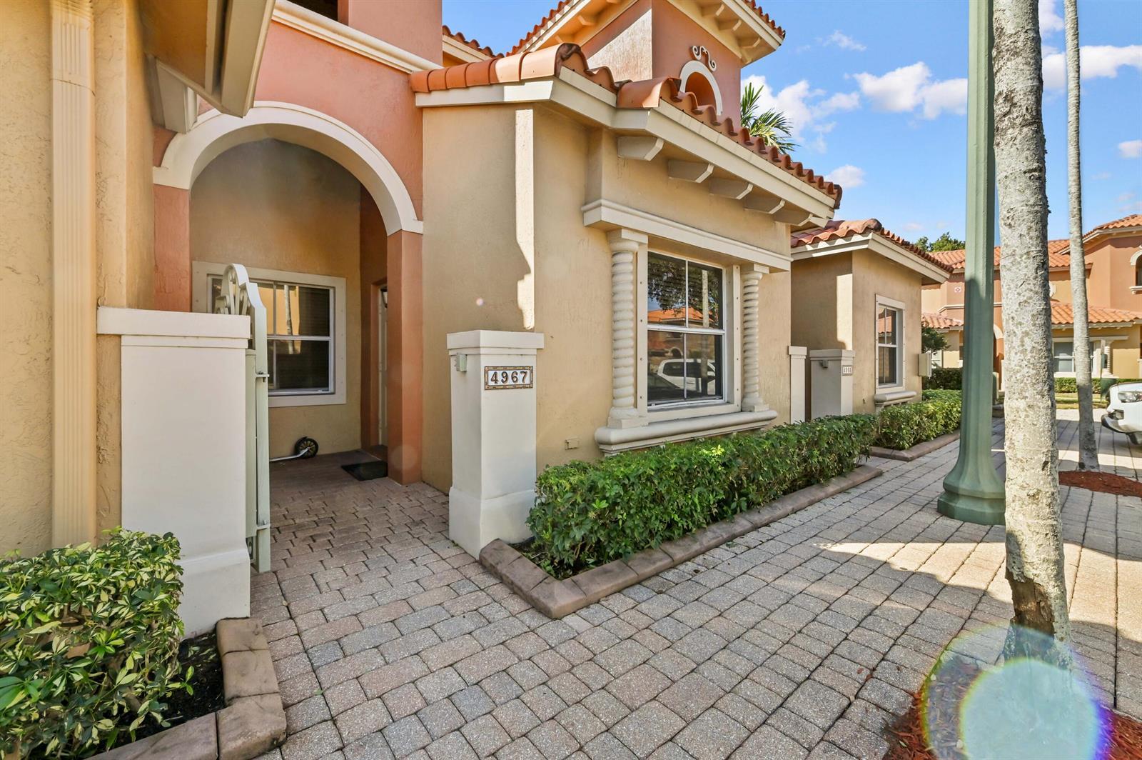 4967 Tradewinds Terrace # 605, Fort Lauderdale FL 33312
