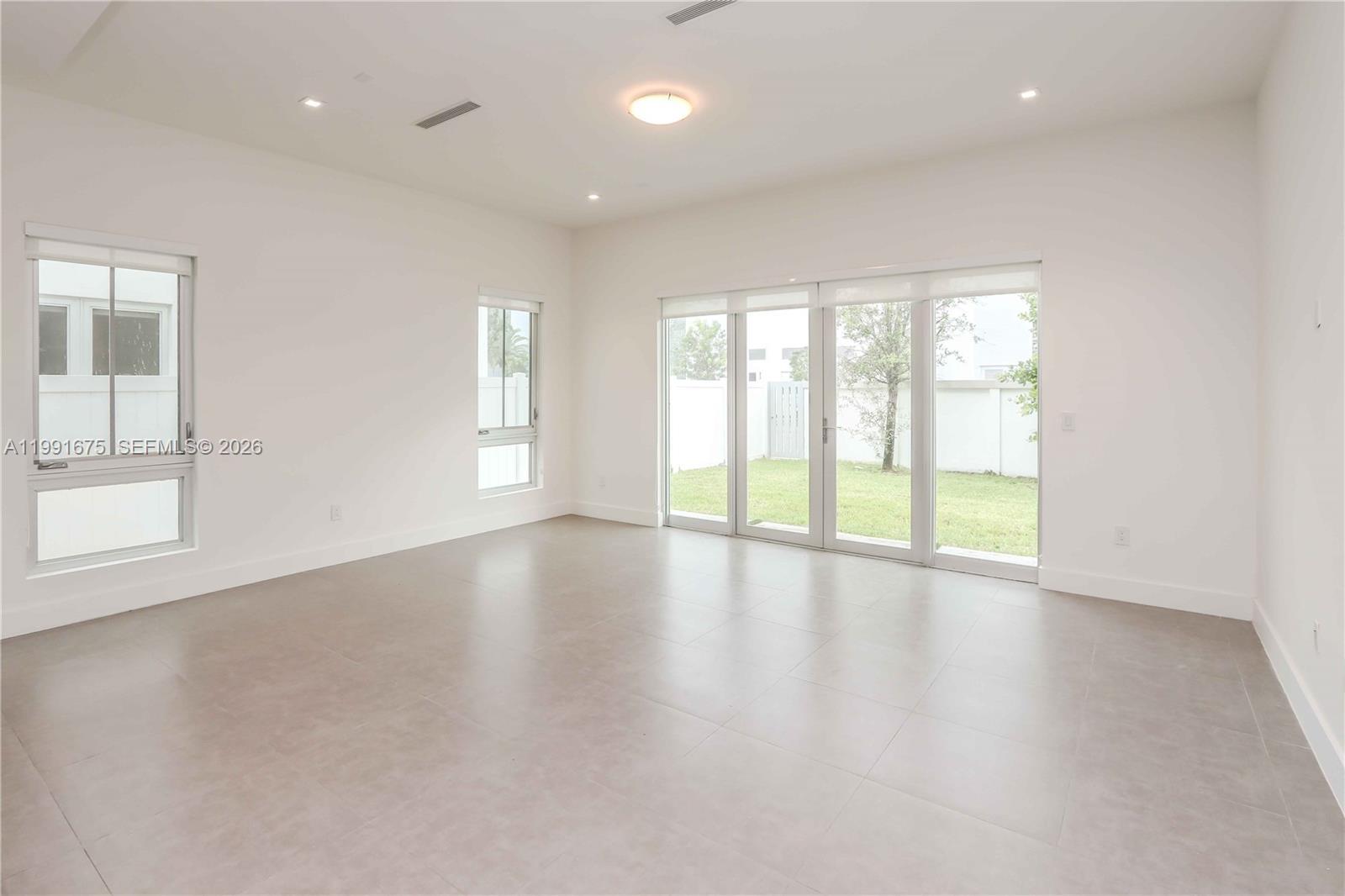 8250 NW 33rd Ter, Doral FL 33122 photo 5