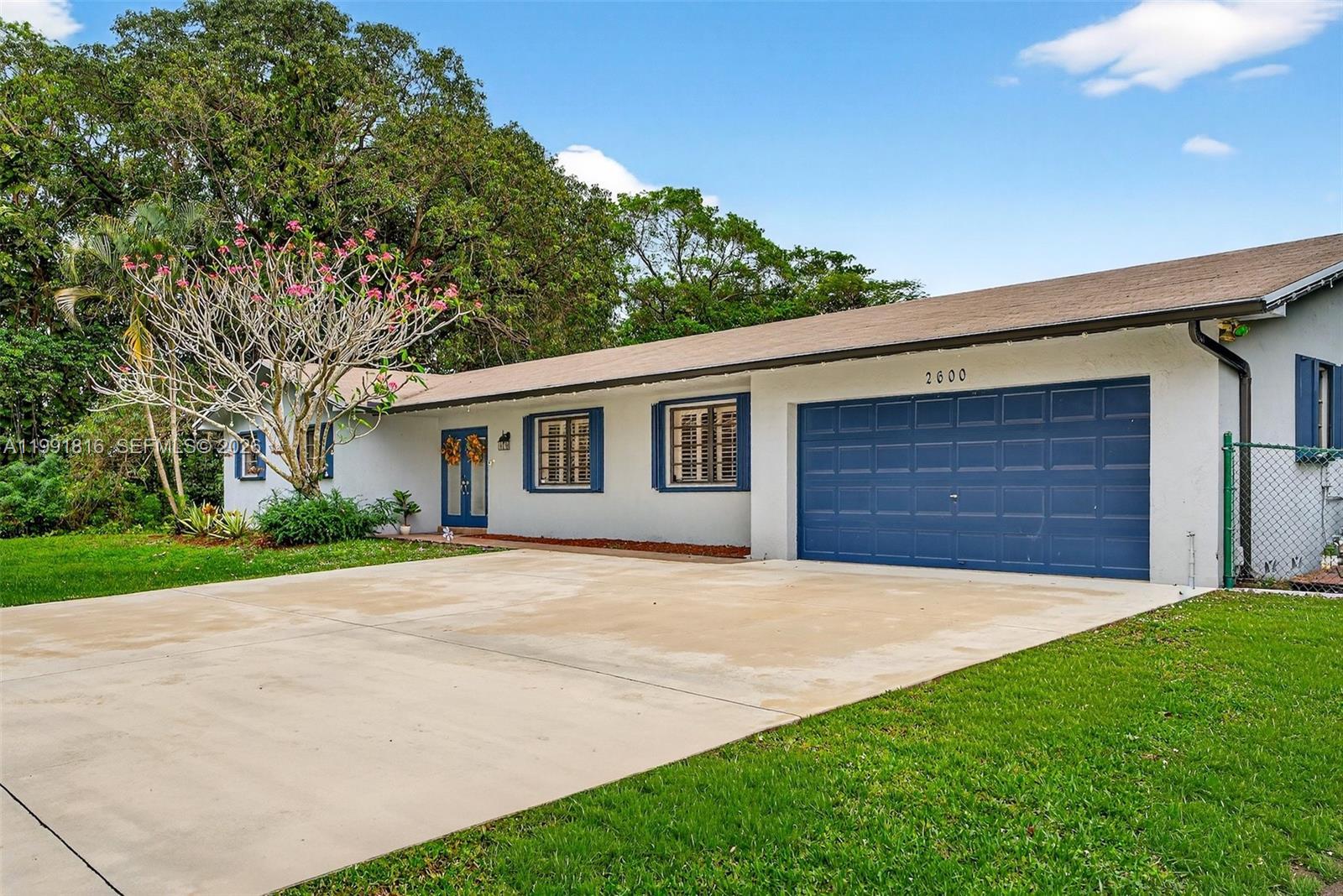 2600 SW 154th Ln, Davie FL 33331 photo 3