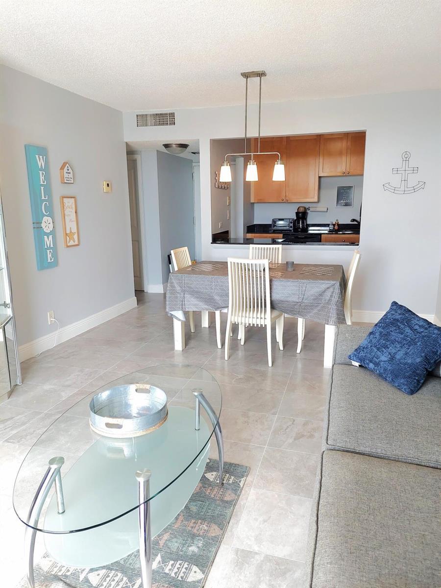 1830 Embassy Drive # 605, West Palm Beach FL 33401 photo 2