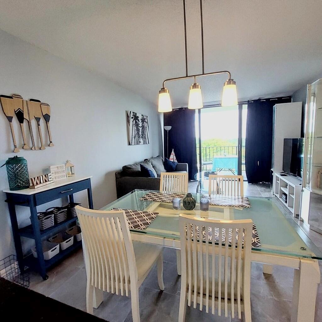 1830 Embassy Drive # 605, West Palm Beach FL 33401 photo 3