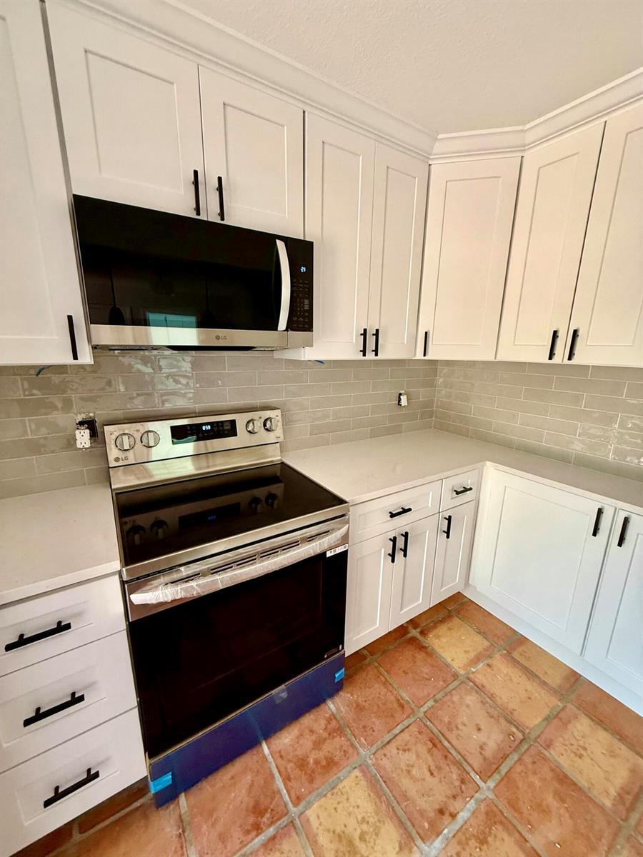 2431 24th Court, Jupiter FL 33477 photo 3