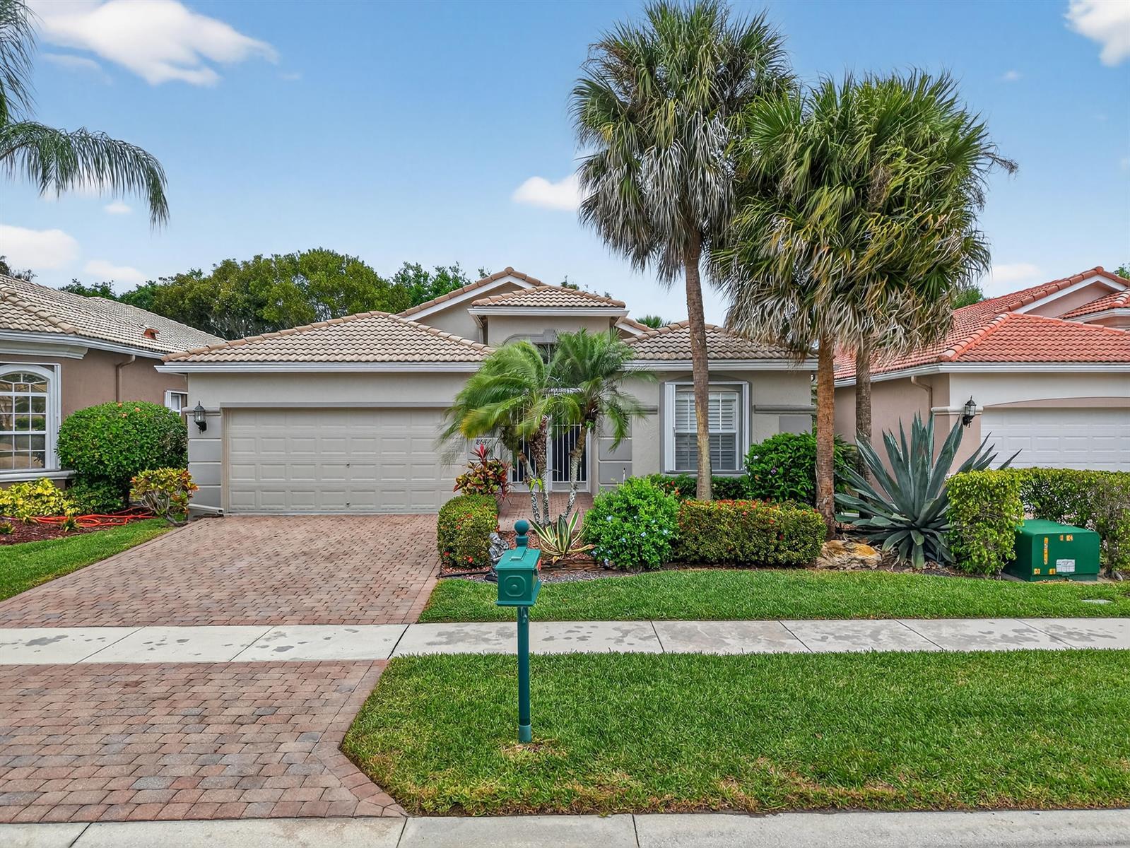 8647 Via Avellino, Lake Worth FL 33467 photo 2
