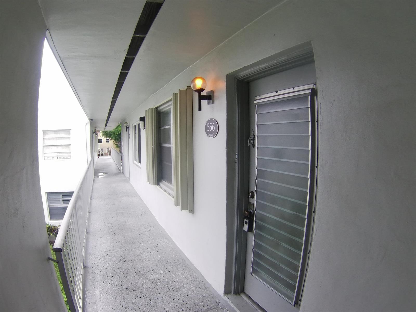 556 Capri L, Delray Beach FL 33484