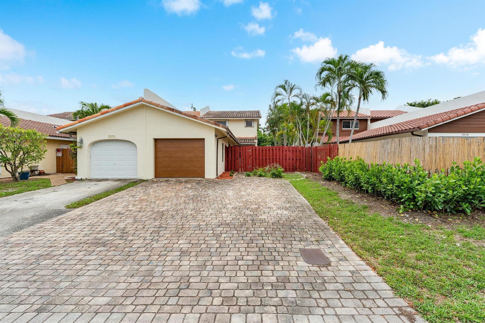 2530 NE 9th Street # 1, Fort Lauderdale FL 33304