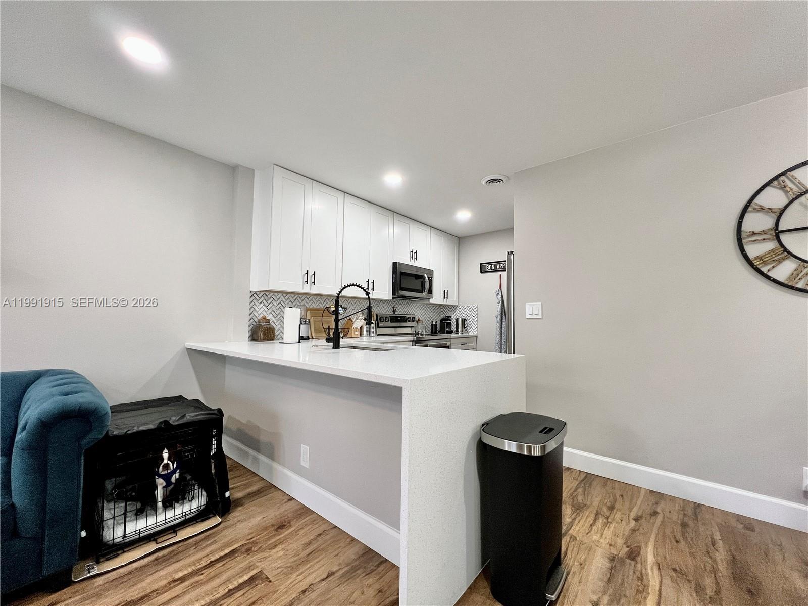 10019 Winding Lake Rd # 202, Sunrise FL 33351