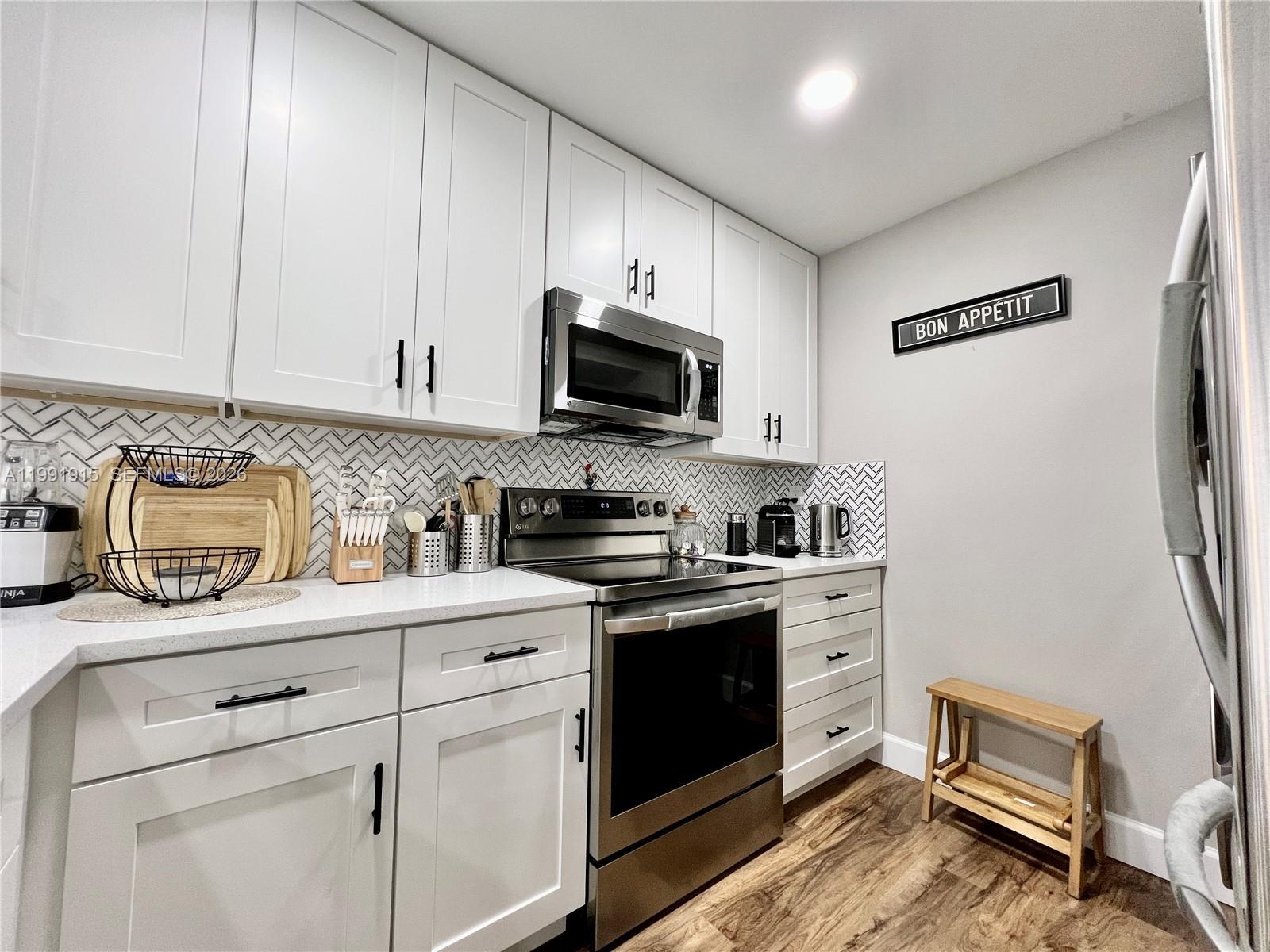 10019 Winding Lake Rd # 202, Sunrise FL 33351 photo 5