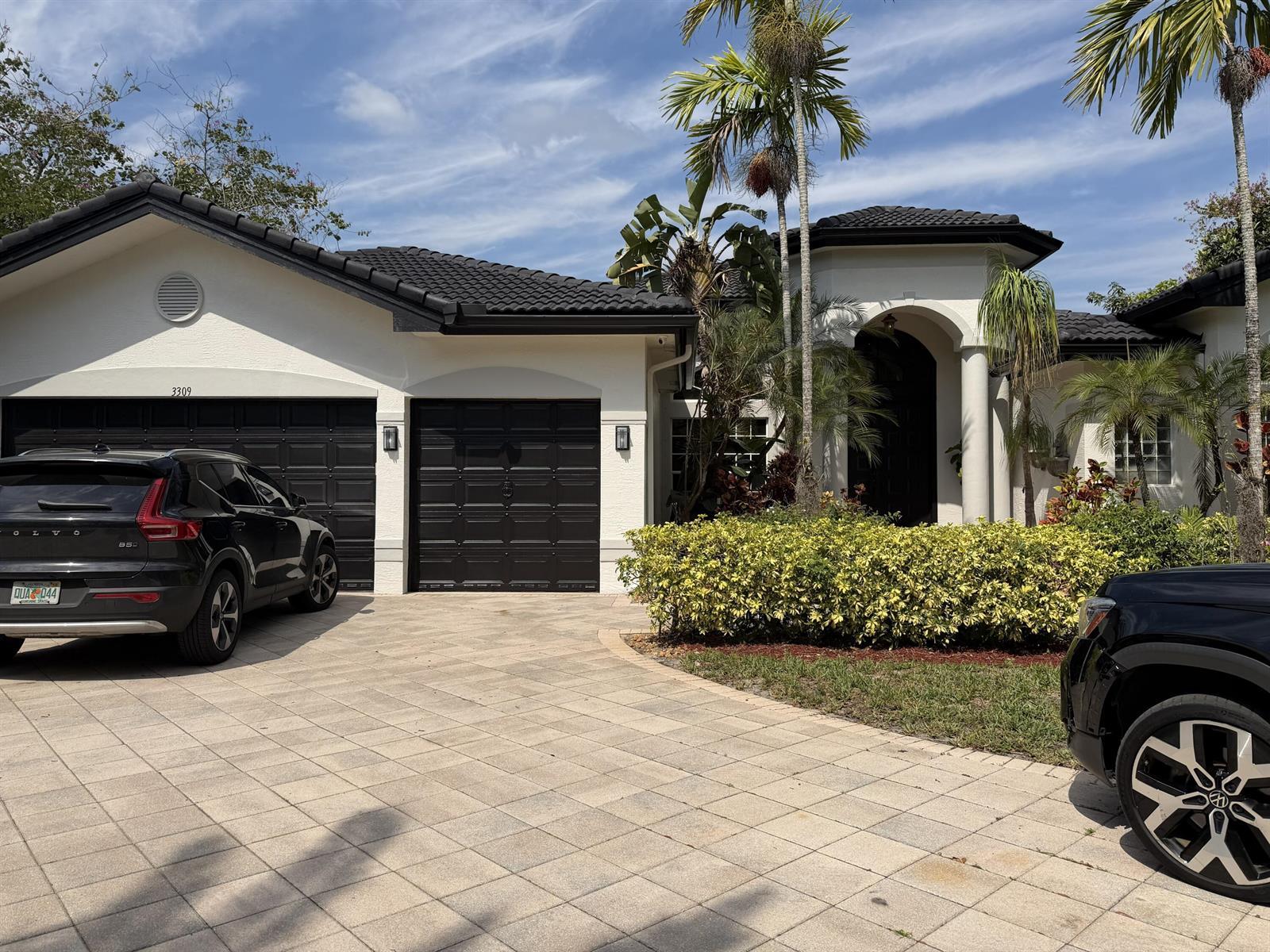 3309 Bradenham Lane, Davie FL 33328