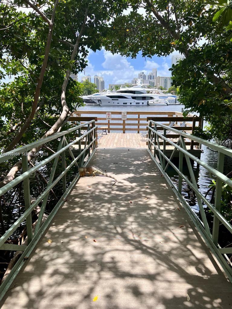 19555 E Country Club Dr # 8503, Aventura FL 33180 photo 3