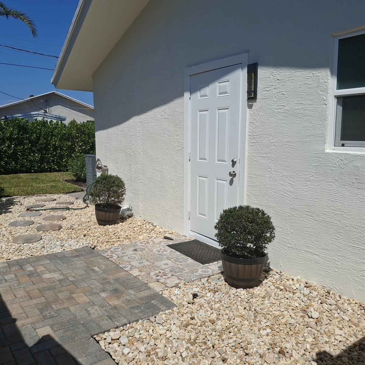 1097 Wilkinson Road # B, Lake Worth FL 33462 photo 2