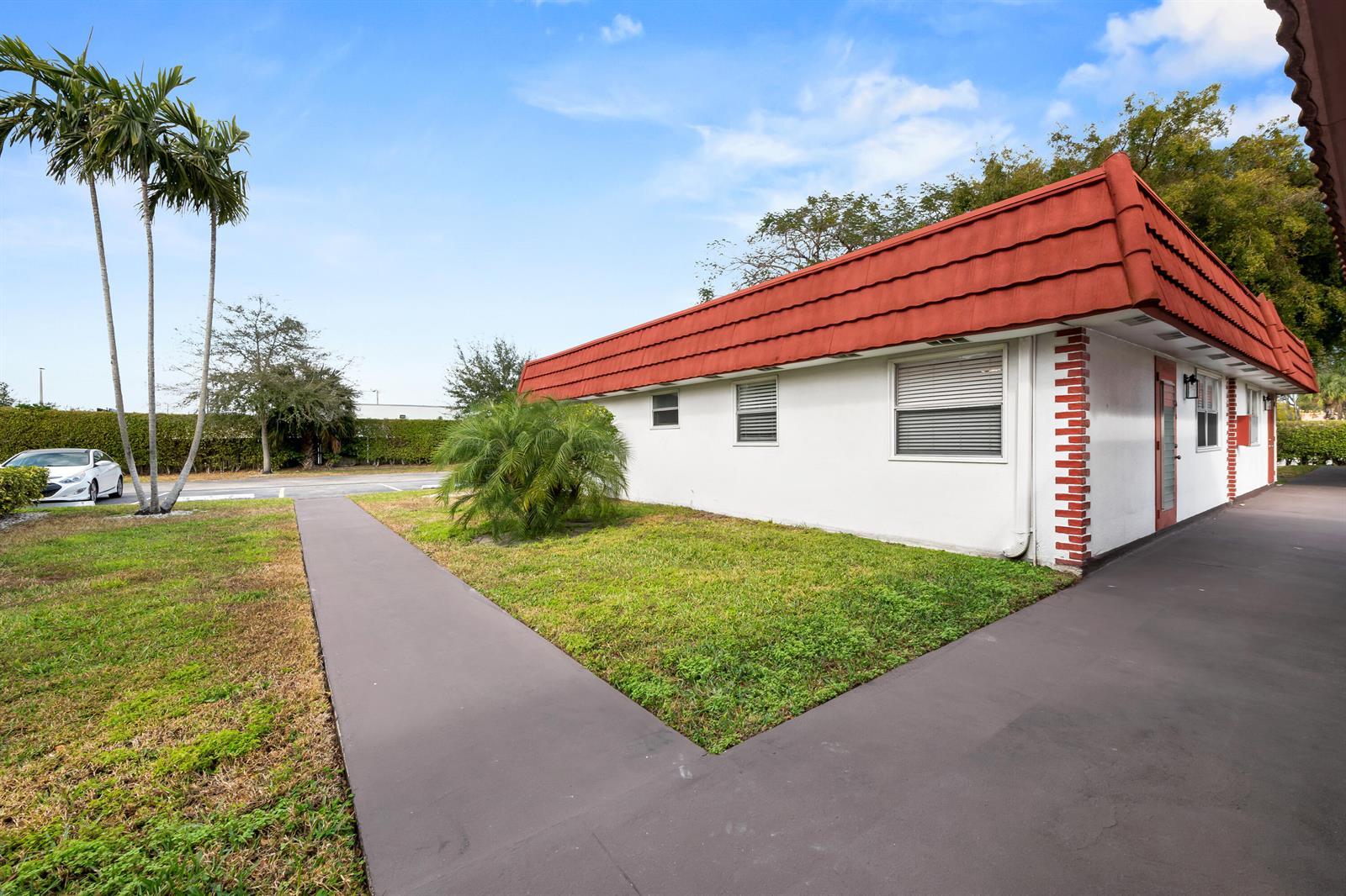 4 Seville Terrace # 4, Delray Beach FL 33446 photo 3