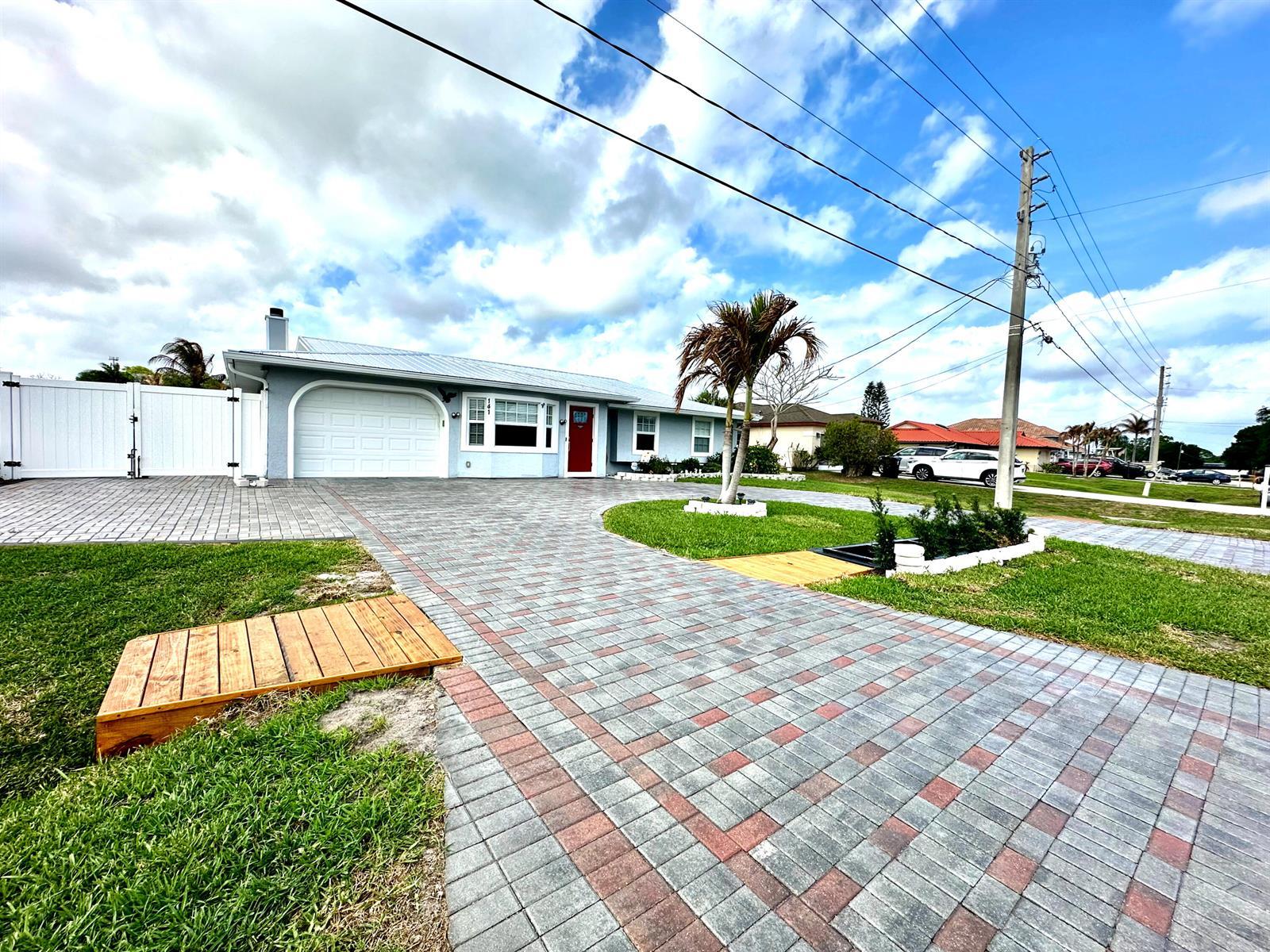 141 NE Sagamore Terrace, Port St. Lucie FL 34983 photo 3