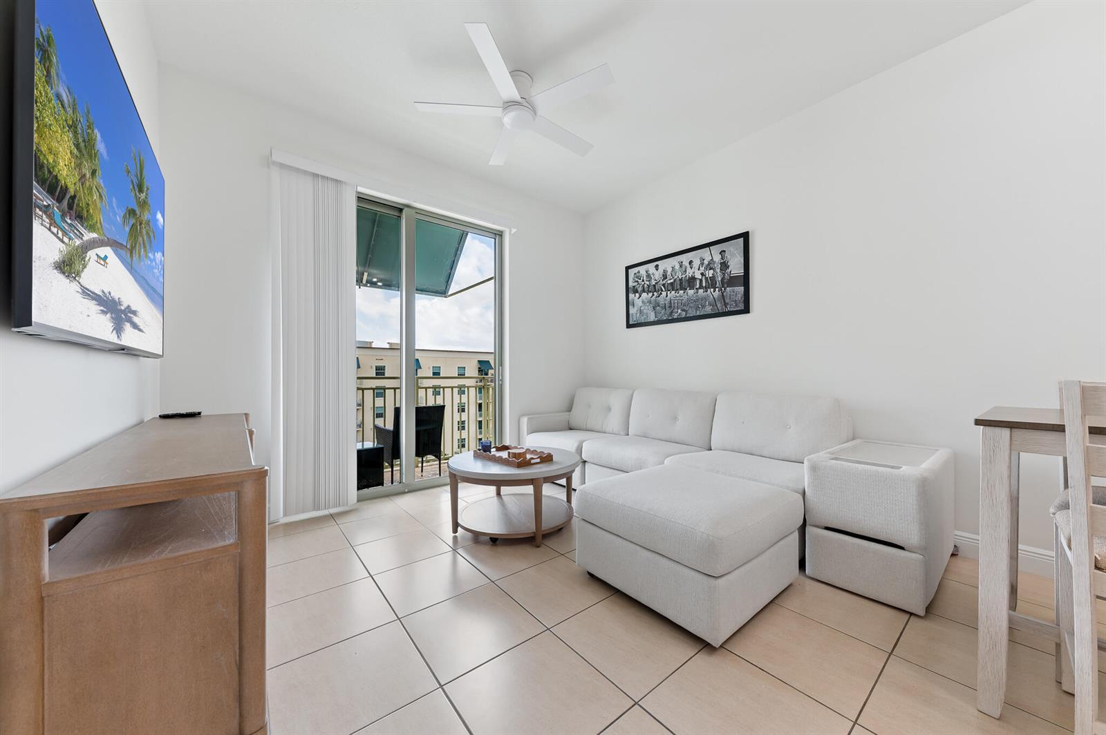 610 Clematis Street # 811, West Palm Beach FL 33401