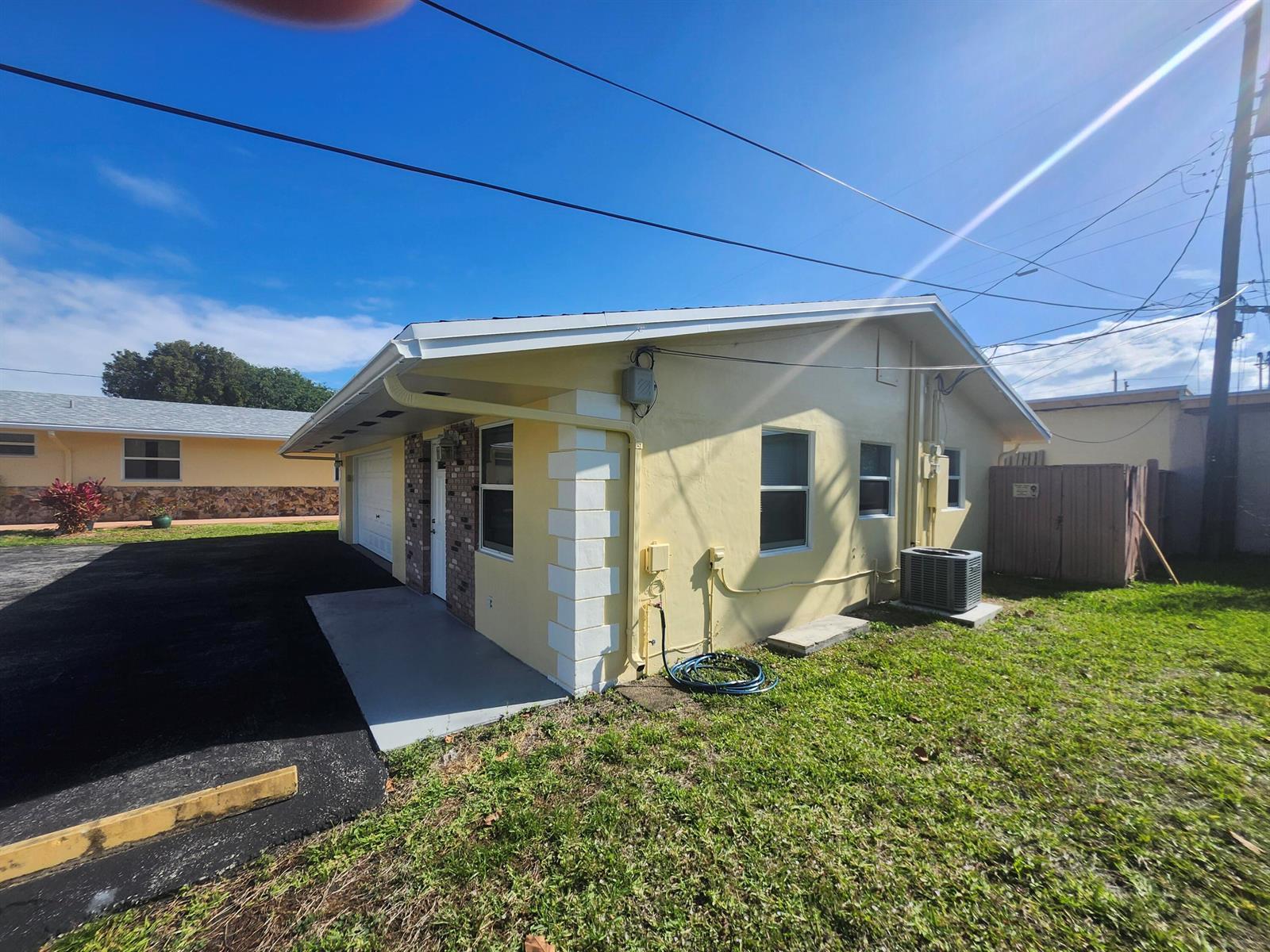 511 N 60th Way, Hollywood FL 33024 photo 2
