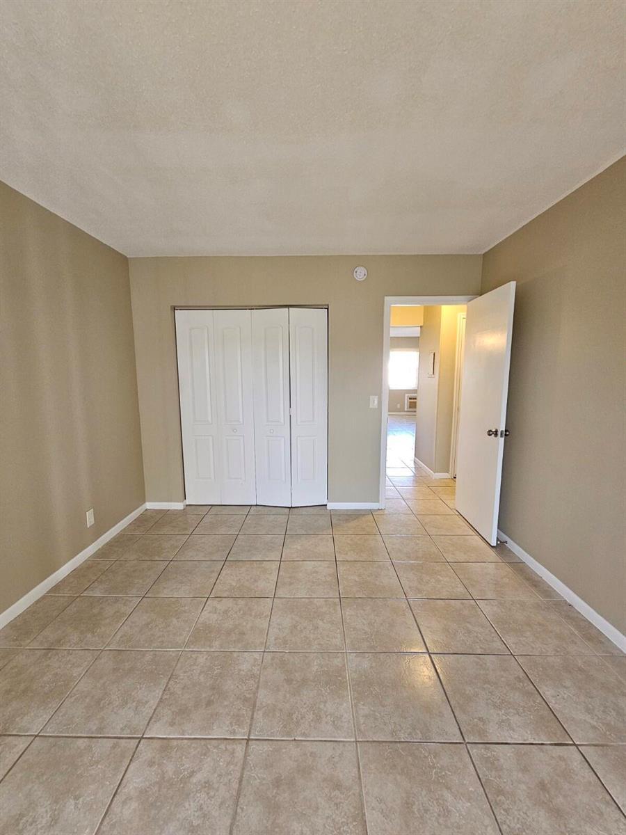 114 E Norwich E, West Palm Beach FL 33417 photo 2