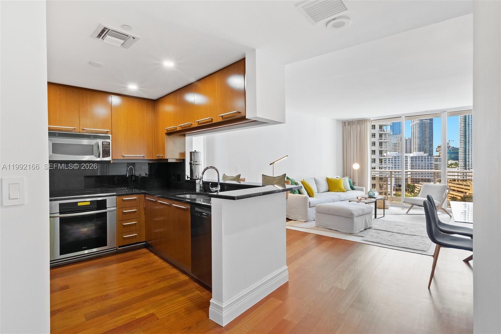 901 Brickell Key Blvd # 1609, Miami FL 33131 photo 2