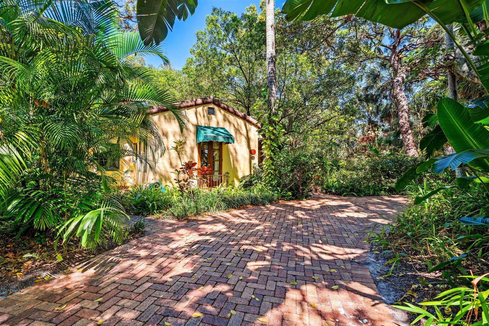 825 Alamanda Street, Boca Raton FL 33486 photo 2
